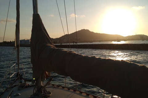 Townsville Small Group Sunset Sail Sailing Cruise Boat Tour Charter Hire - Accommodation Brisbane 2