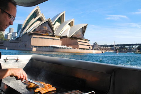 Sydney Whale-Watching Cruise Including Lunch Or Breakfast - Accommodation Brisbane 3