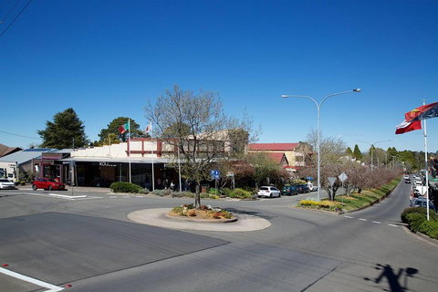 Private Blue Mountains Escape The Crowds SUV Tour - Accommodation Brisbane 4