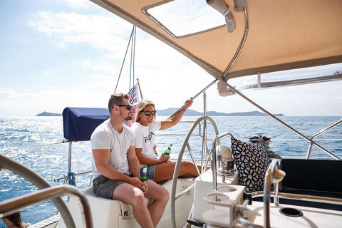 1-Night Whitsundays Private Charter Aboard Cruising Yacht Milady - Accommodation Brisbane 3