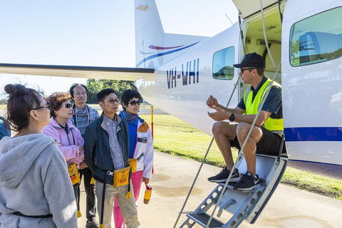 Scenic Flight - Great Barrier Reef, Heart Reef, Whitehaven Beach & Hill Inlet! - Accommodation Brisbane 1