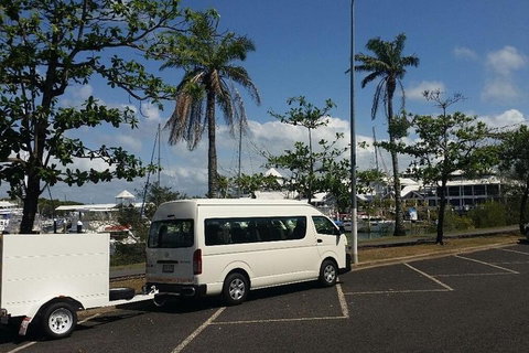 Airport Transfer To Or From Cairns Hotels For Up To 13 People - Accommodation Brisbane 1