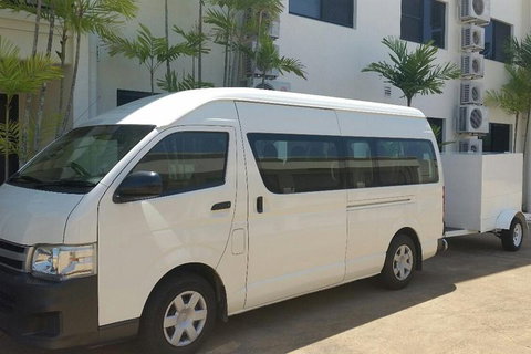 Airport Transfer To Or From Cairns Hotels For Up To 13 People - Accommodation Brisbane 2